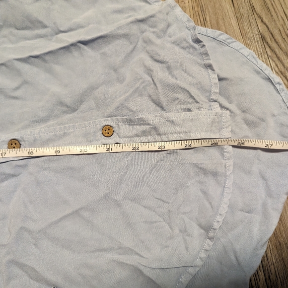 NWTs Tentree collared shirt, size xs, relaxed fit - Picture 7 of 7